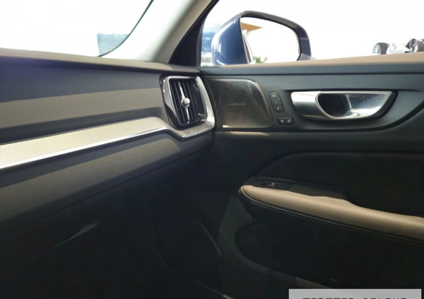 Volvo V60 cena 189900 przebieg: 25827, rok produkcji 2023 z Zelów małe 781